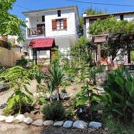 Flower House خوريفتون المظهر الخارجي الصورة
